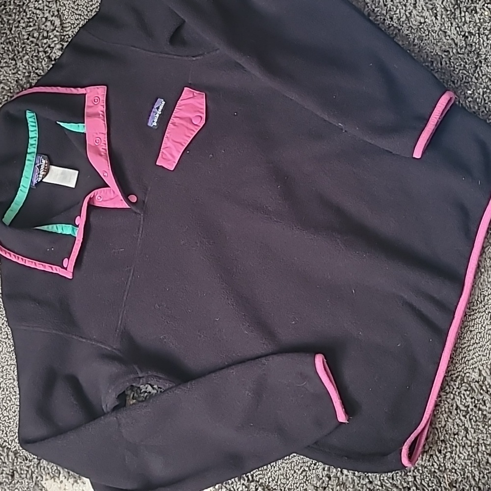 Patagonia large women's synchilla pullover snap black purple 💜 - Picture 4 of 9